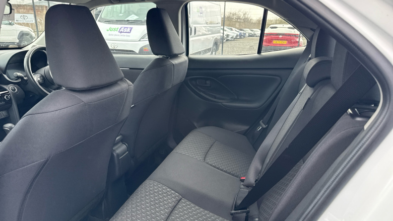 Toyota Yaris Cross 1.5 Hybrid Icon 5dr CVT Hybrid Estate